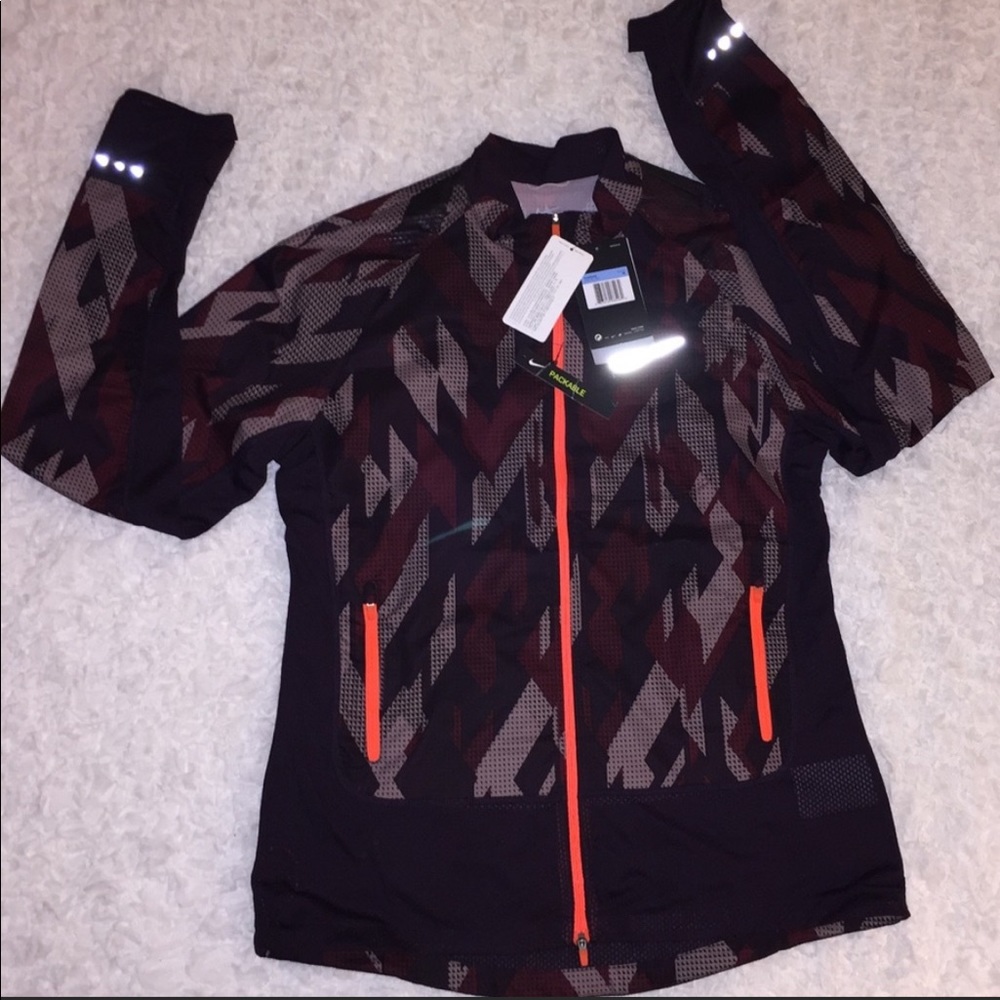 NEW NWT Nike Packable Running Jacket Medium M